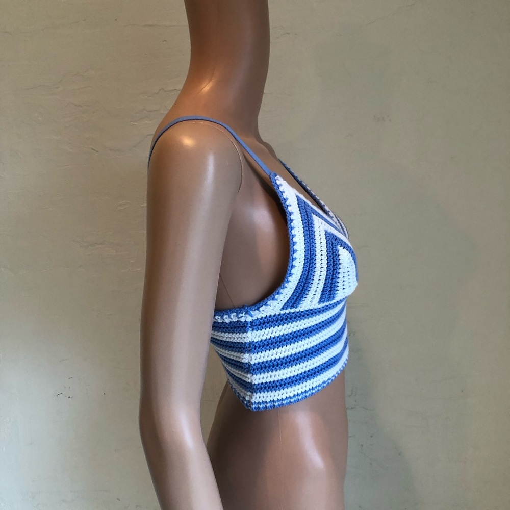Hollister Blue/White Striped Crochet Knitted Crop Top Shirt Women’s Size S - Picture 4 of 16